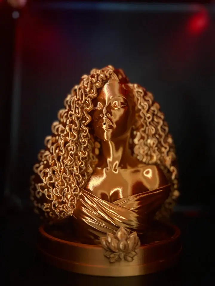 Curly Queen Bust Incense Holder – Selah