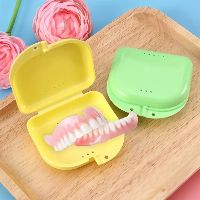 5pcs/set Ventilated Retainer Case with Secure Snap Closure - Hinged Lid Orthodontic Storage for Mouth Guards, Mouthguard & Dentures - Durable 5-Piece Set