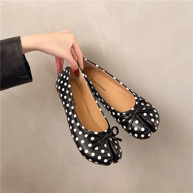 Ladies Polka Dot Ballet Flats - Bow Decor, Soft Sole, Slip-On Leather Ballet Shoes, Suitable for Daily and Office Wear, Lightweight and Stylish Footwear, Round Toe, Fashion, Leather & Faux Leather