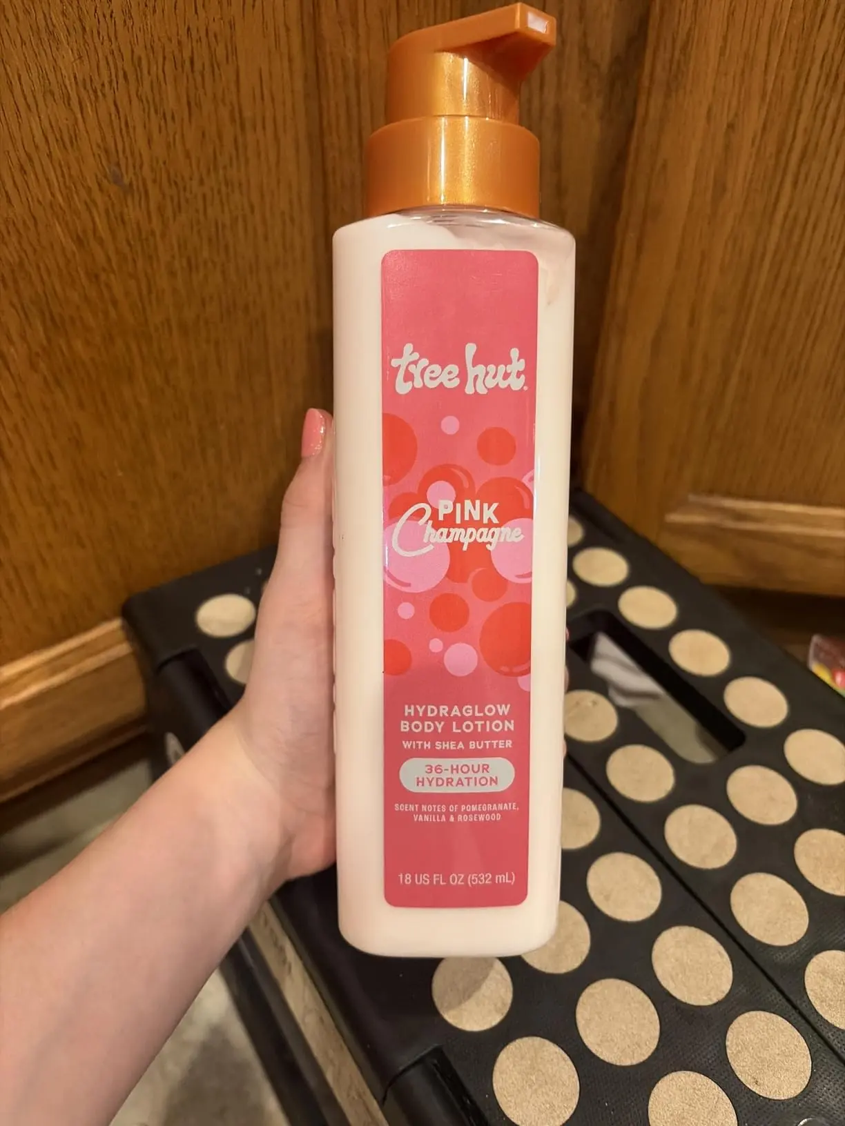 Tree Hut Hydraglow Body Lotion, Pink Champagne, 18 Fl Oz | Hydrating & Moisturizing Daily Body Lotion for Soft, Glowing Skin with Fruity Floral Scent