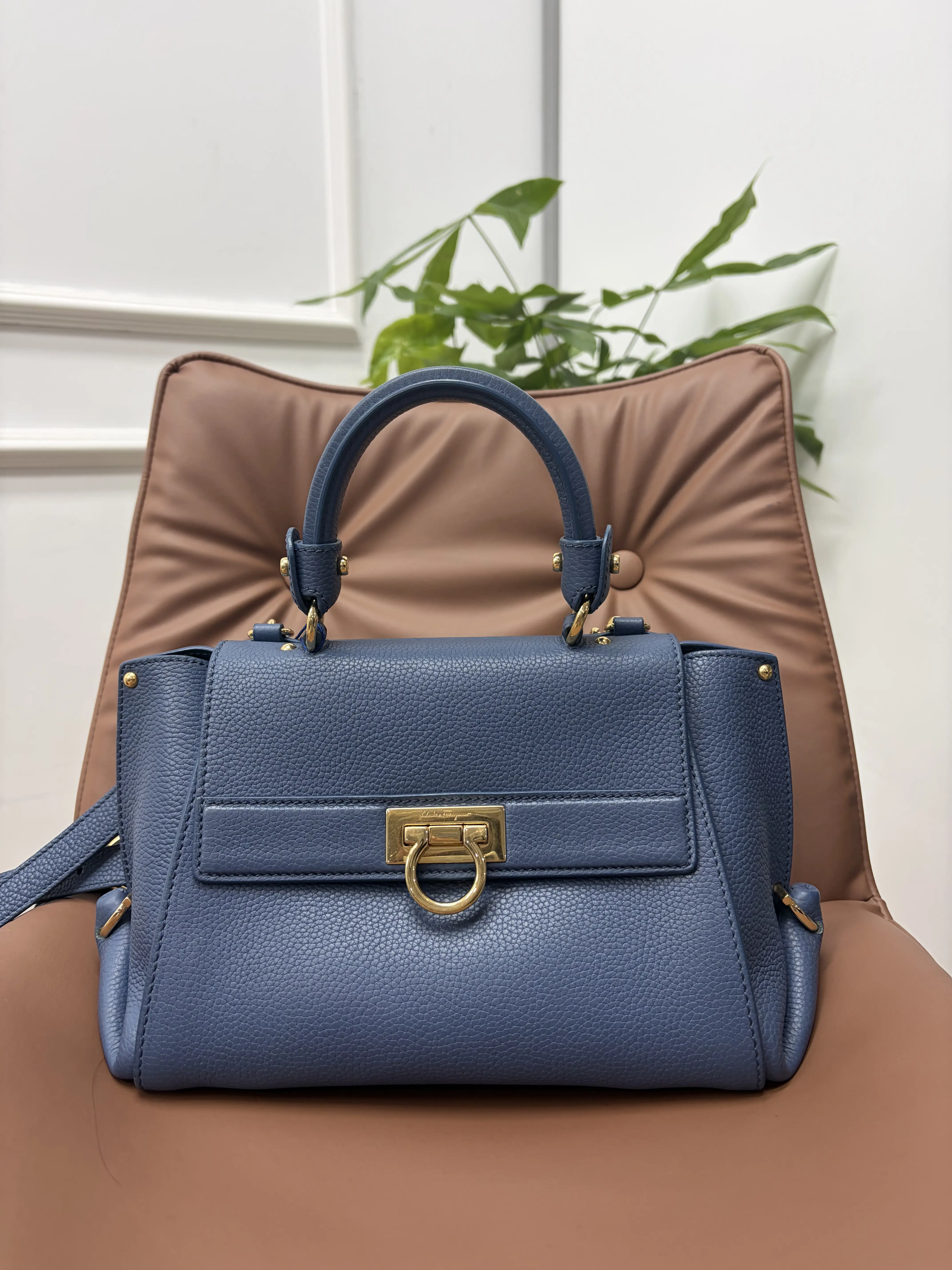 Pre-owned SALVATORE FERRAGAMO bag Blue 0624