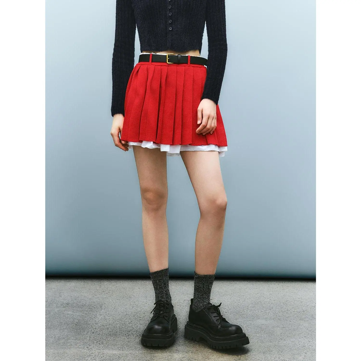 URBAN REVIVO Women's Pleated Wool Blend Knit Skirt, Casual A-Line Mini with Decorative Belt and Lining, XS