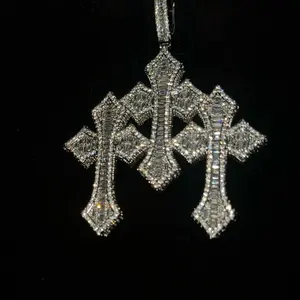 Trio- 9.4 cm Three cross cluster pendant