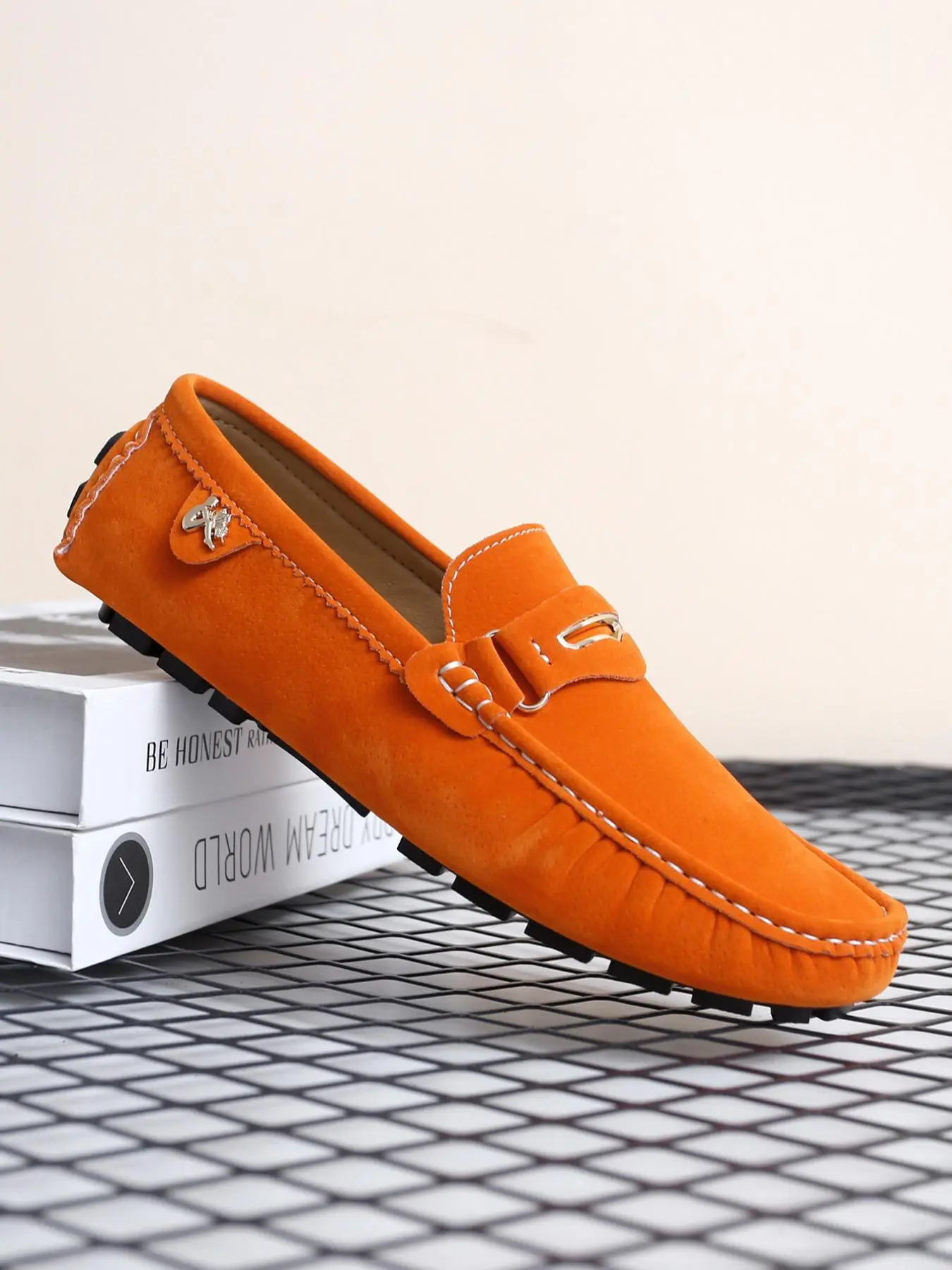 Men's soft suede driving shoes, elegant flat loafers, trendy and convenient, one-step single shoes, Walking Shoes
