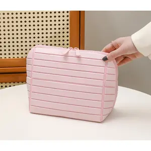 New Fashion Plaid Design Travel Makeup Bag, Large Capacity Partition Portable Bag for Women, Makeup Bag, Toiletry Bag, Skincare Cosmetic Storage Bag, Open Flat Makeup Bag, YM54