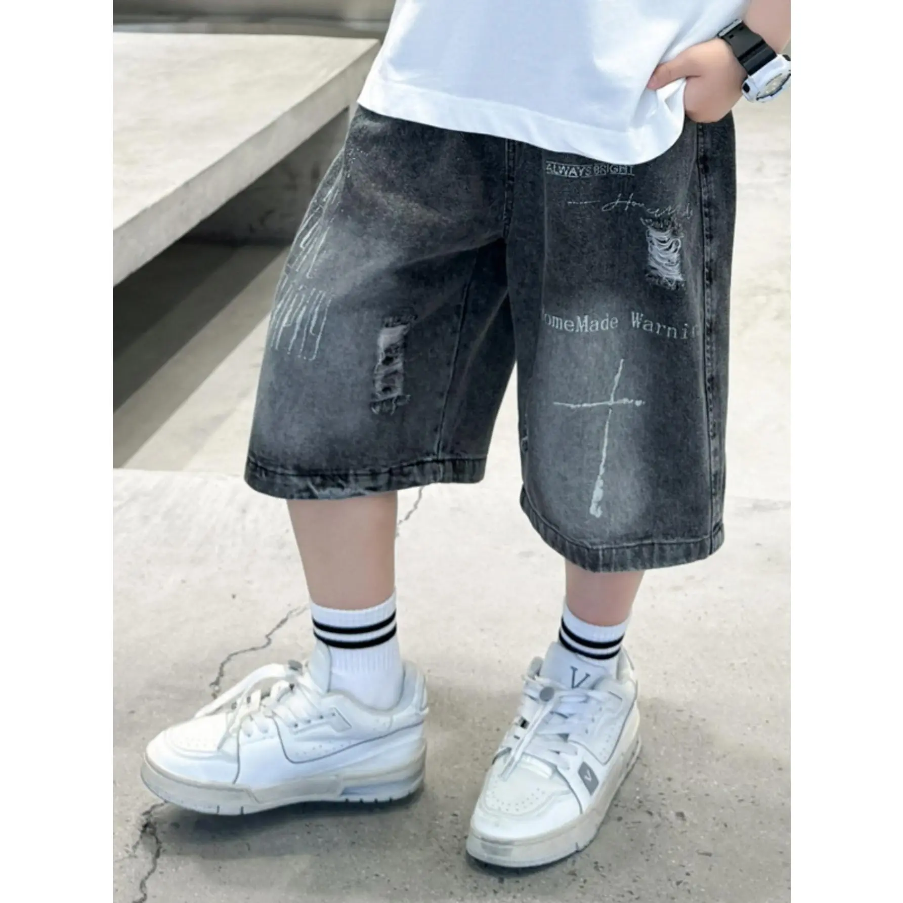 Boys' Distressed Ripped Alphabet Print Denim Shorts - Loose Fit Streetwear, Machine Washable Summer Casual Bottoms for Tween-Teen Boys, Suitable for Daily Wear & Outdoor Play