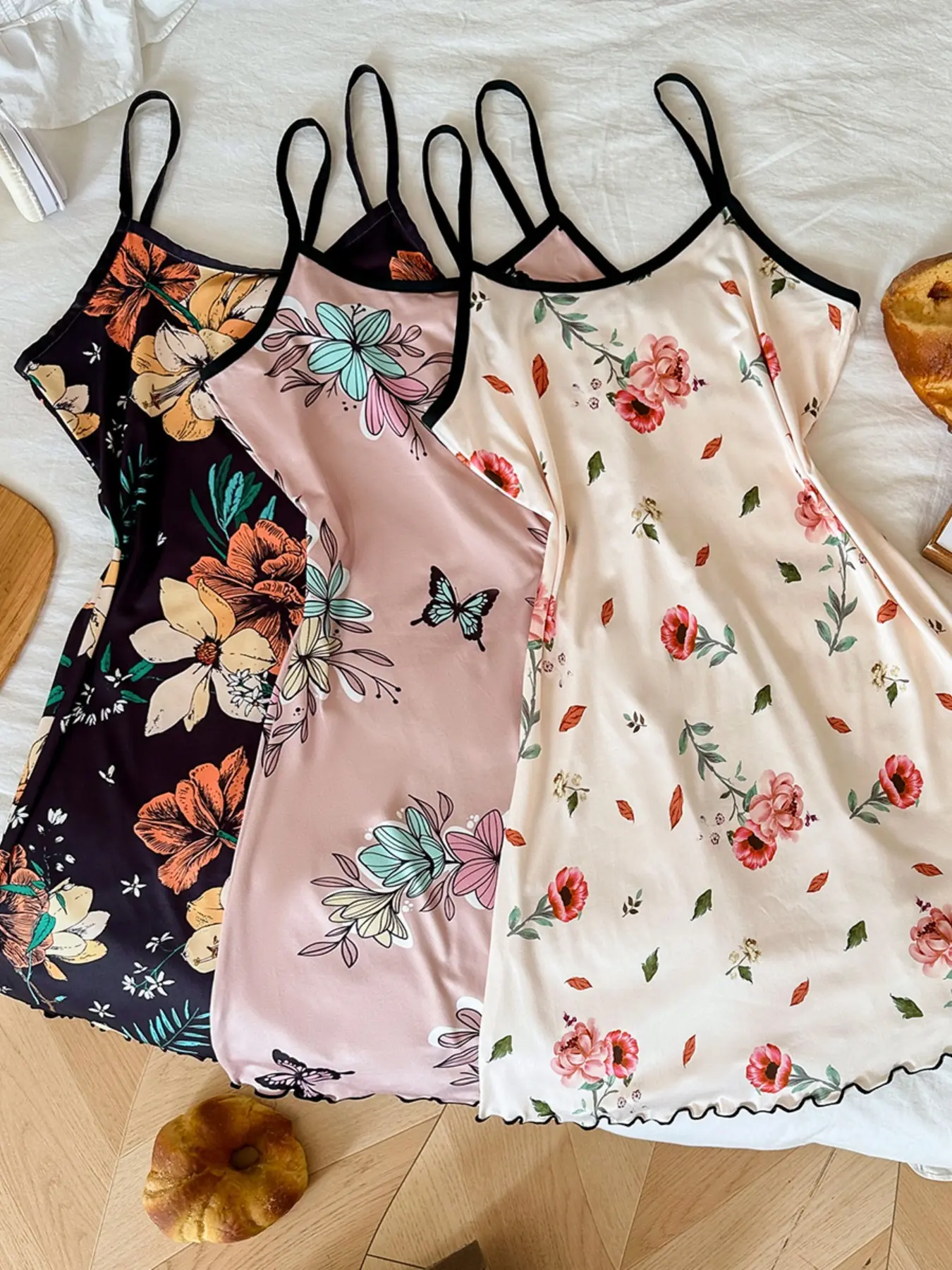 Women's Floral Butterfly Print Sleeveless Spaghetti Strap Vest Dress Set, Cami Nightdress Sleeveless Nightgown Printed Nightgown Casual Fit Versatile Sleepwear & Soft Lightweight Loungewear Comfortable Home Clothes Three-Piece