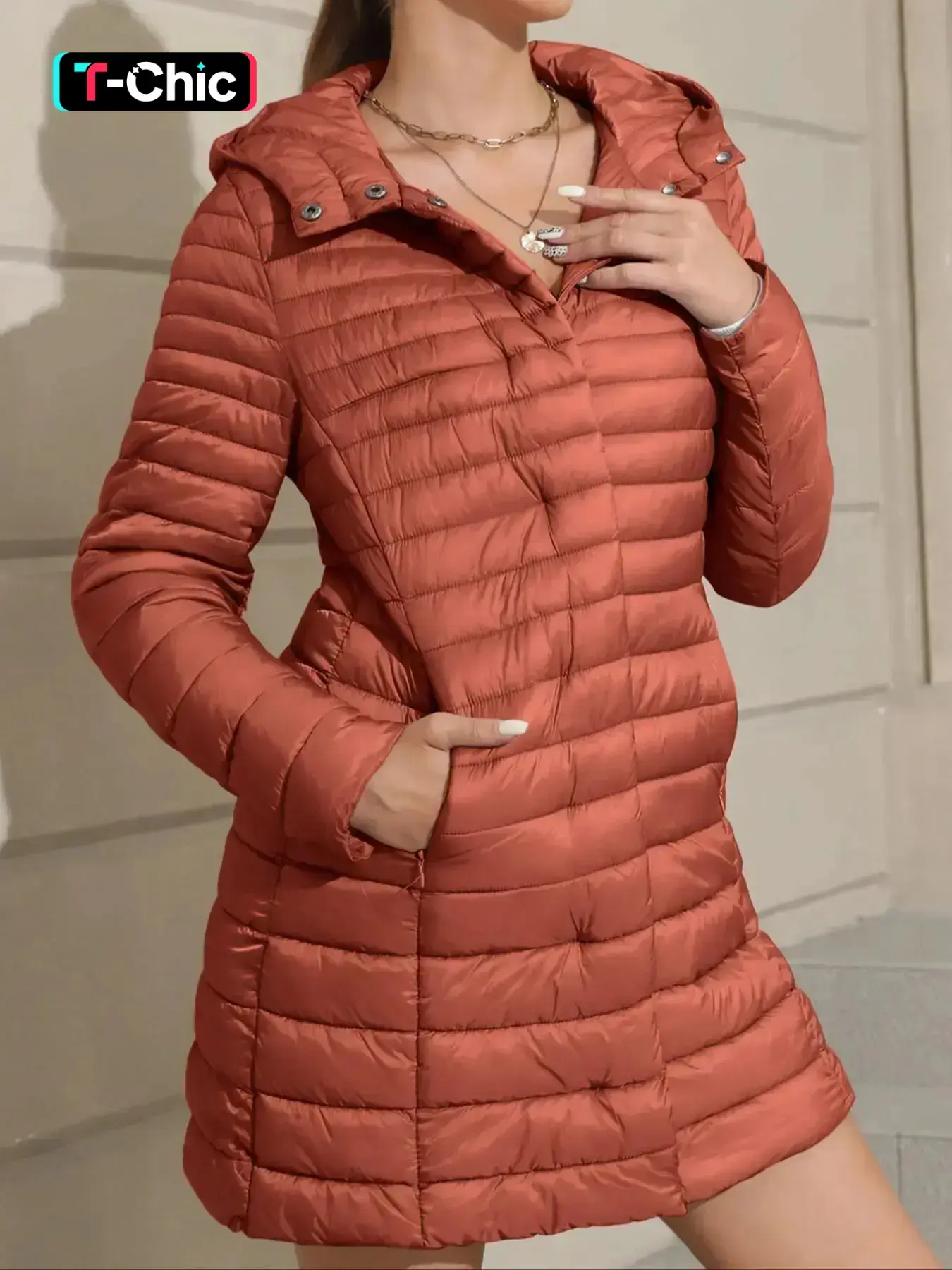 Women's Puffer Hooded Jacket, Casual Warm Lightweight Woven Coat with Pockets, Fall Winter Fashion Outerwear, Simple Design for Daily Wear