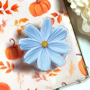 Pastel Blue Daisy Magsafe Phone Grip – Magnetic Pop Socket & Kickstand – Soft Floral Aesthetic Gift