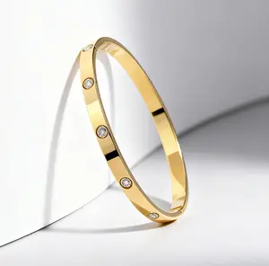 XP 18 K Gold Plated Open Bangle Set 2pcs 【B1T1】Stainless Steel Hand Cuff Non Tarnish Bracelet Zircon Charms Dainty Jewelry for Women Everyday Fashion Decor Accessories Gift for gf