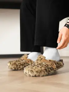 Fashion Plush Faux Fur Winter Unisex High-Quality Booties, Classic Animal Print Design, Wide Fit Leopard Pattern, Perfect Holiday Gift, Slippers Indoor, Warm House Slippers