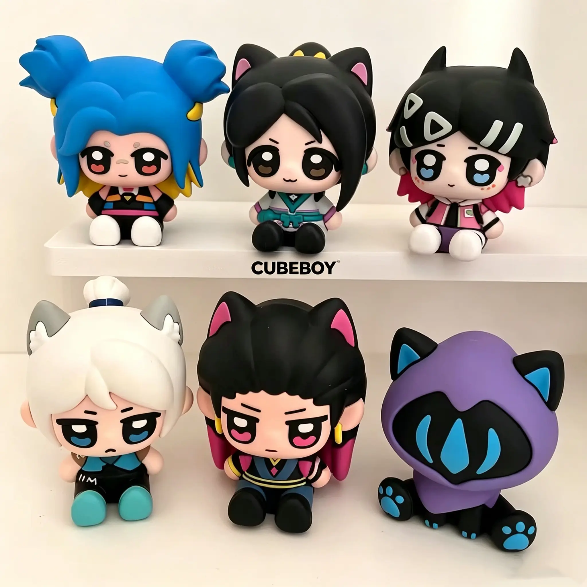 Valorant Agents Cubeboy Action Figure Statue, Kawaii Sitting Style, Solid PVC Handheld & Desktop Ornament with Anti-Slip Base