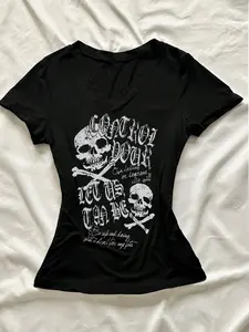 Women's Punk Skull & Crossbones Print V - Neck Short - sleeve Fitted Tees, Y2K Vintage Style, Soft & Comfortable, Suitable for Teens & Adults, Womenswear, Lady