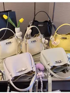 New Bucket Bag Simple Chic Loquat Pattern Handbag, Versatile Single Shoulder Crossbody Bag, Stylish Vegetable Basket Bag