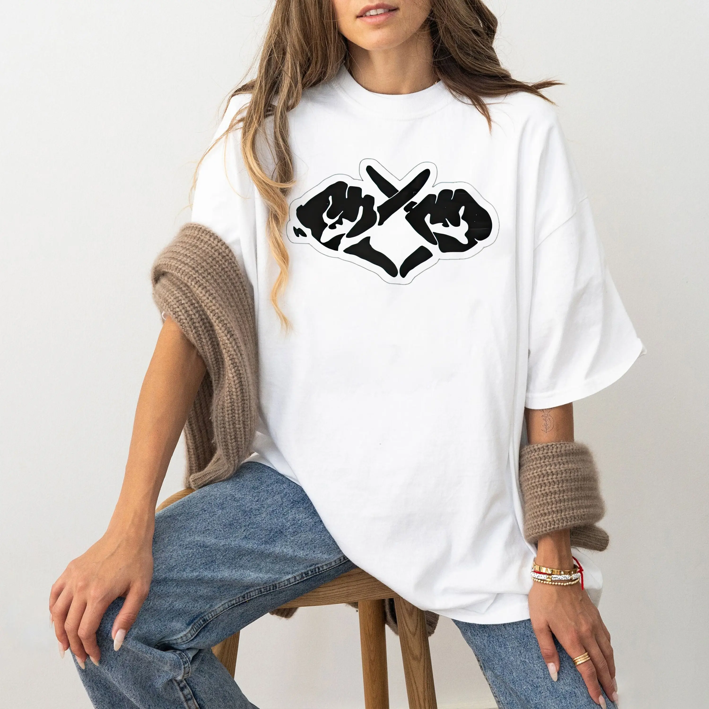 XO Design Shirt, XO Vintage T-Shirt, Gift for Music Lover, Concert Tee Comfort Cotton