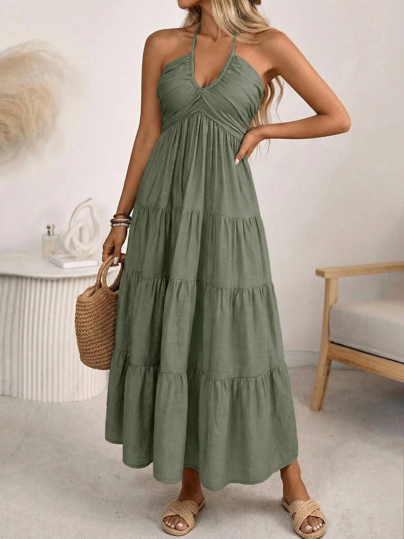 Summer Vacation Style Bohemian Casual Halter Neck V-Neck Tiered Cake Dress for Women, Ruched Waist Sleeveless Backless Beach Dress, Elegant Long Skirt, Womenswear, Boho Flowy Attire