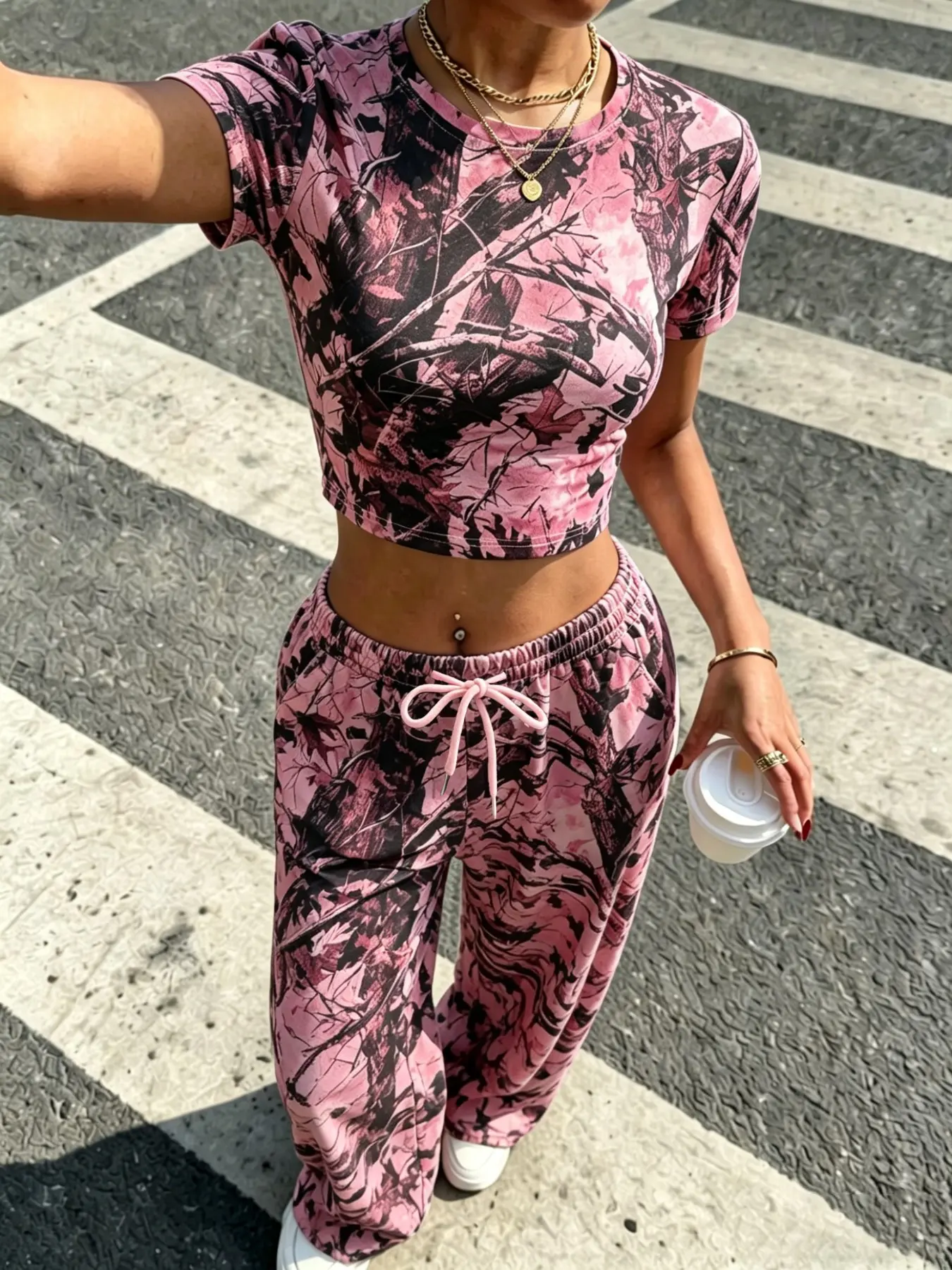 2-Piece Retro Camouflage, Full Camo Print Loose-Fit Long Pants & Short Sleeve Crop Tee Top, Casual All-Seasons Fashion Set for Women, Elastic, Stretchy, Clothes