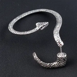 Snake-shaped twisted animal ear clips, punk style, European and American exaggerated retro ear cuffs, stylish jewelry earrings
