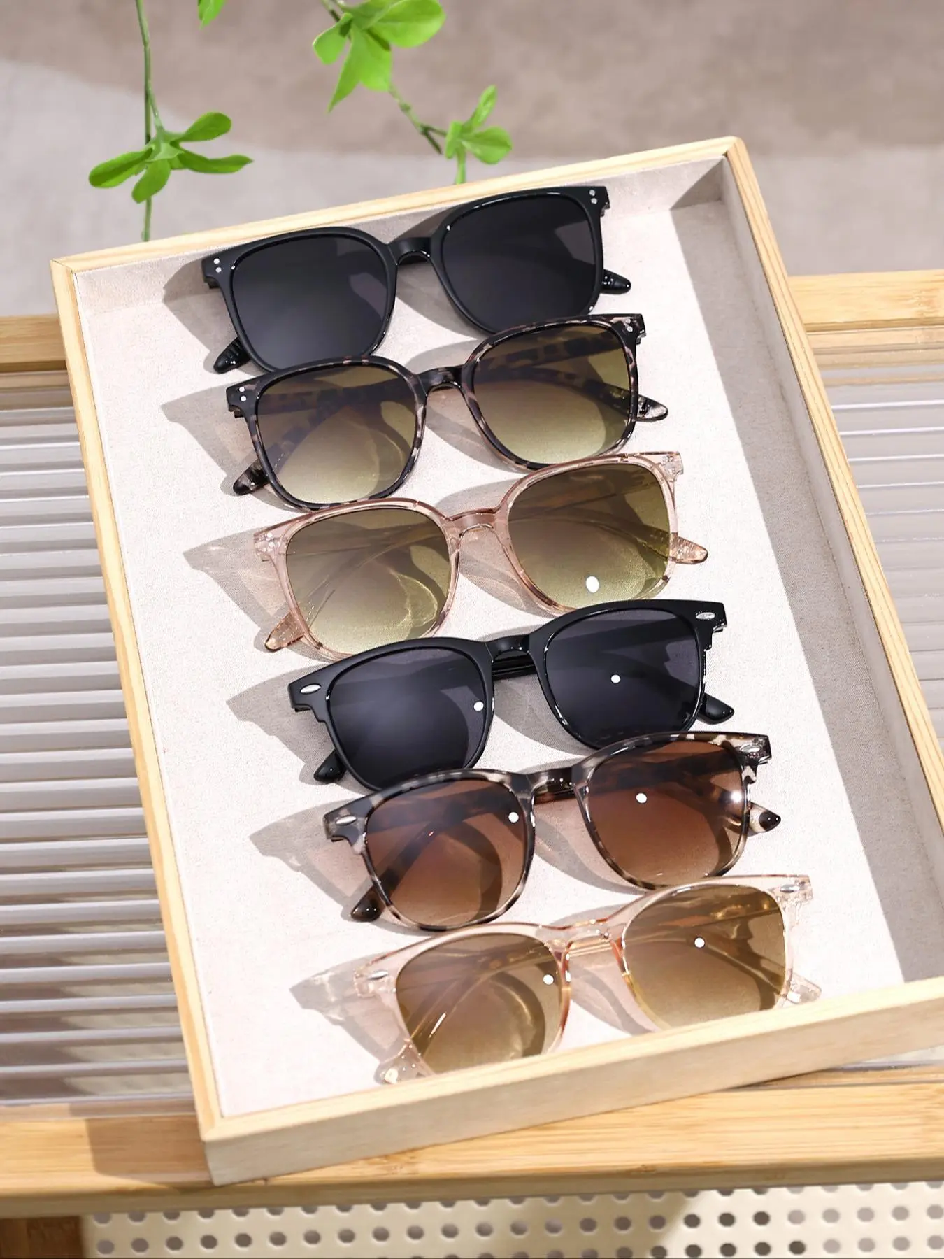 Set of 6 Unisex Lightweight Durable Stylish Modern Oval Frame Plastic Sunglasses, Casual Eyewear for Daily and Vacation, Versatile Summer Accessories for Men and Women
