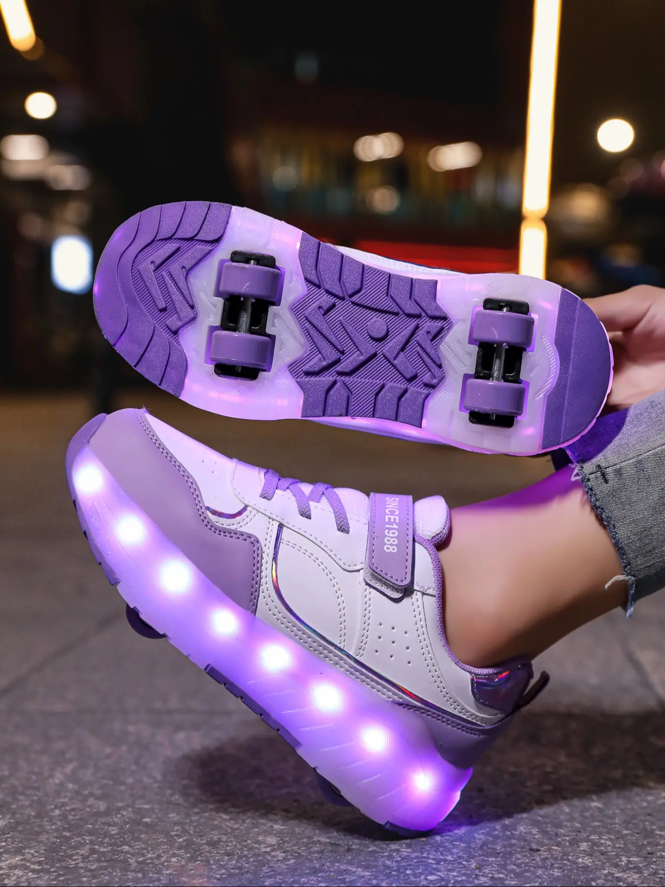 Teen Girls' Wheel Shoes, Roller Skates, Four-Wheel Skate Shoes, Medium-Large Kids Girl Small Wheels, LED Rechargeable Glowing Shoes