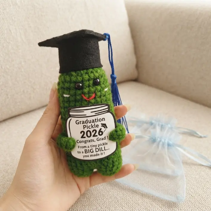 Manual Handmade Crochet Stuffed Pickle Plush - Unisex Huggable Collectible, Cute Knitted Pickle Doll, Unique Gifts, Soft Desktop Decor (Fashion Accessories Keychain-Compatible)
