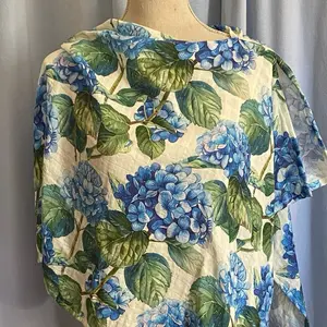 Royal Blue Hydrangea Shawl - Floral Design with Blue Hydrangeas on Cream Background
