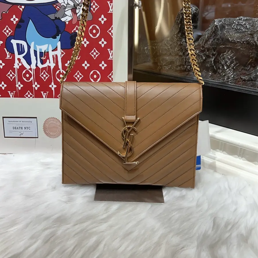 Pre-owned Yves Saint Laurent leather Shoulder Bags YSL Tan Matelasse Envelope Bag qiqia6822