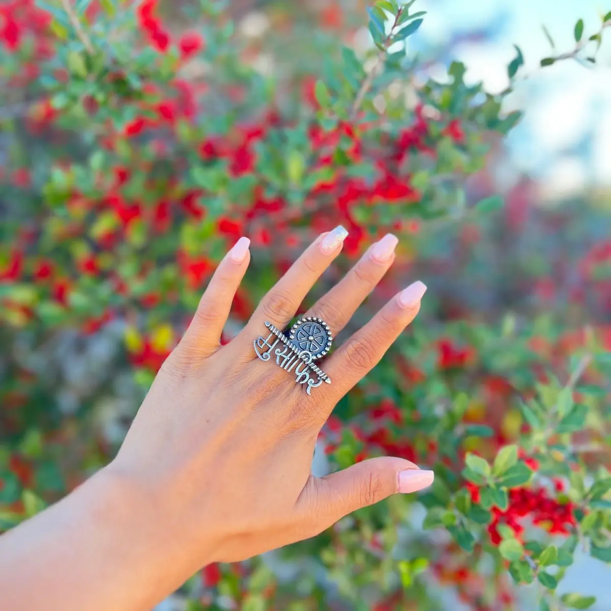 Musafir finger ring