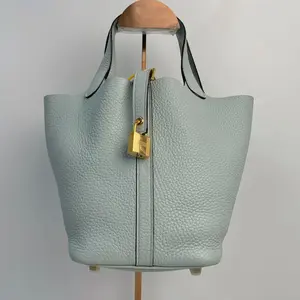 Pre-owned HERMÈS leather Handbag Hermes Picotin Lock 18Handbag (Togo Leather, Gris Perle) [BF 12Z] QQ2736