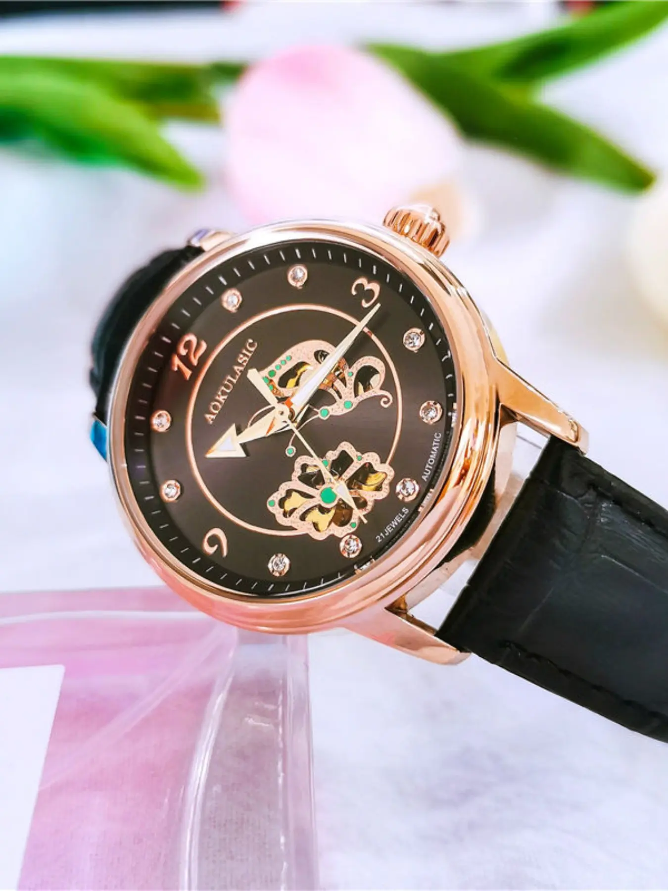 【 Women's Mechanical Watch 】 Commercial style fully automatic mechanical watch for women, Butterfly Love Flower series light luxury fashion casual personality temperament watch for female students, European, American, Japanese and Korean styles, hollow