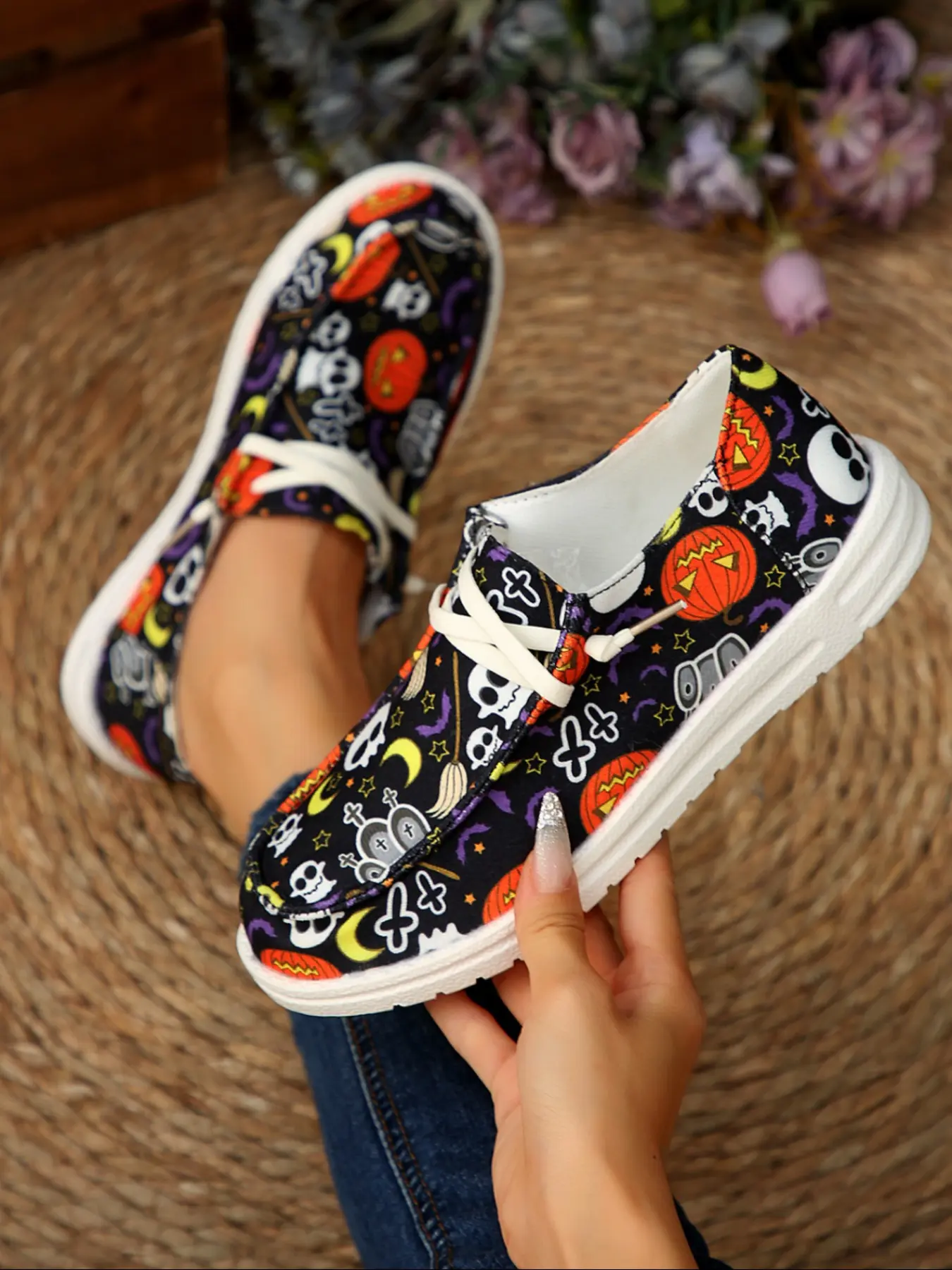 Halloween Women's Breathable Non-Slip Canvas Sneakers, Casual Fall Shoes, Pumpkin Ghost Pattern, Round Toe, Easy Elastic Laces Closure