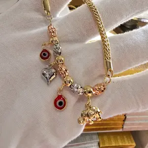 Corazon con elefante, ojo bracelet