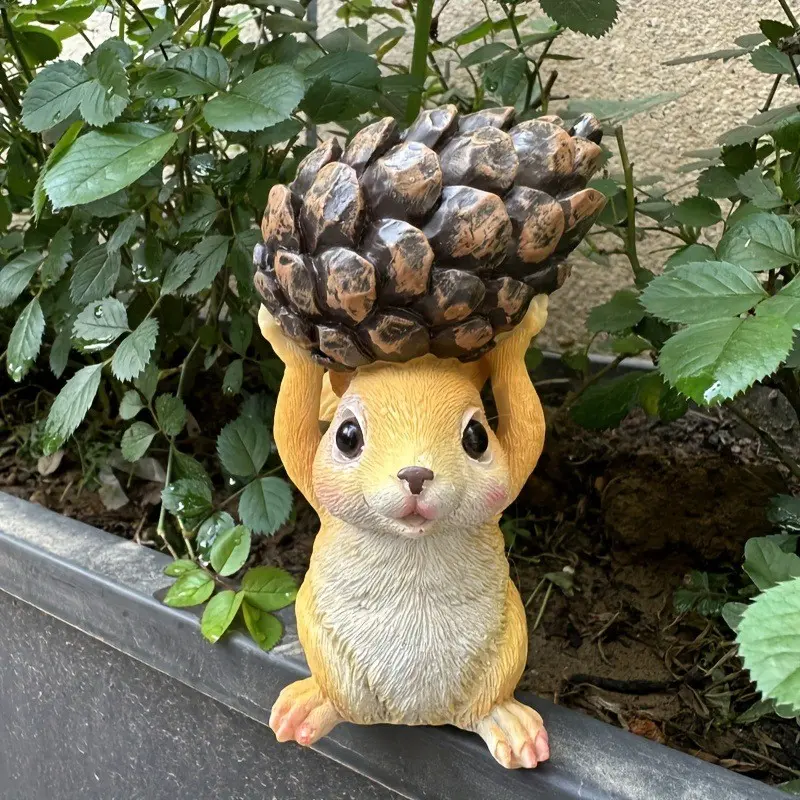Cartoon Animal Squirrel Ornament, Outdoor Garden Decor, Garden Sculptures Statues, Resin Craft, Landscape Decoration, Courtyard Park Artifacts, Gardening Accessories