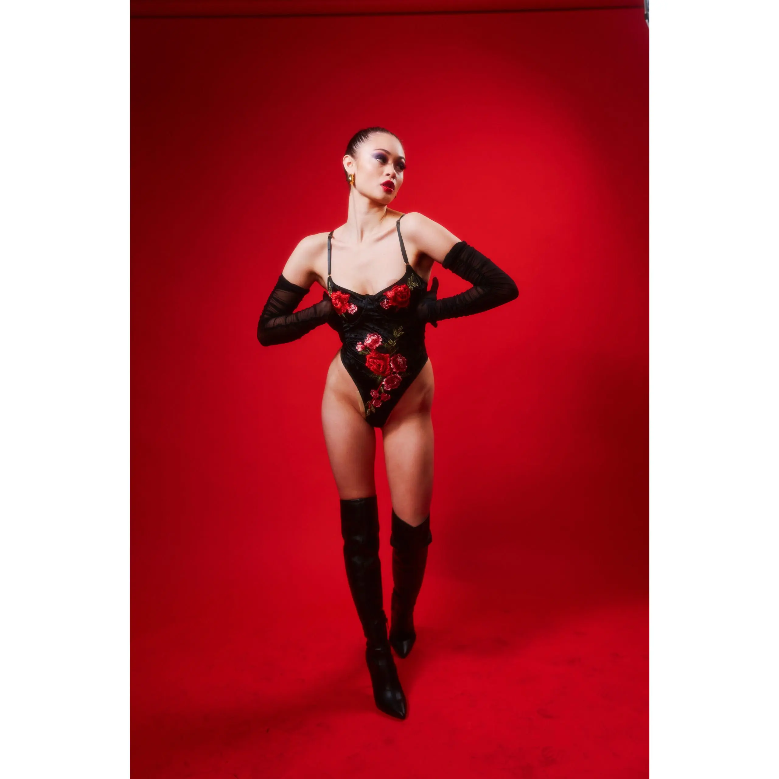 Kilo Brava Rose Appliqué Underwire Bodysuit