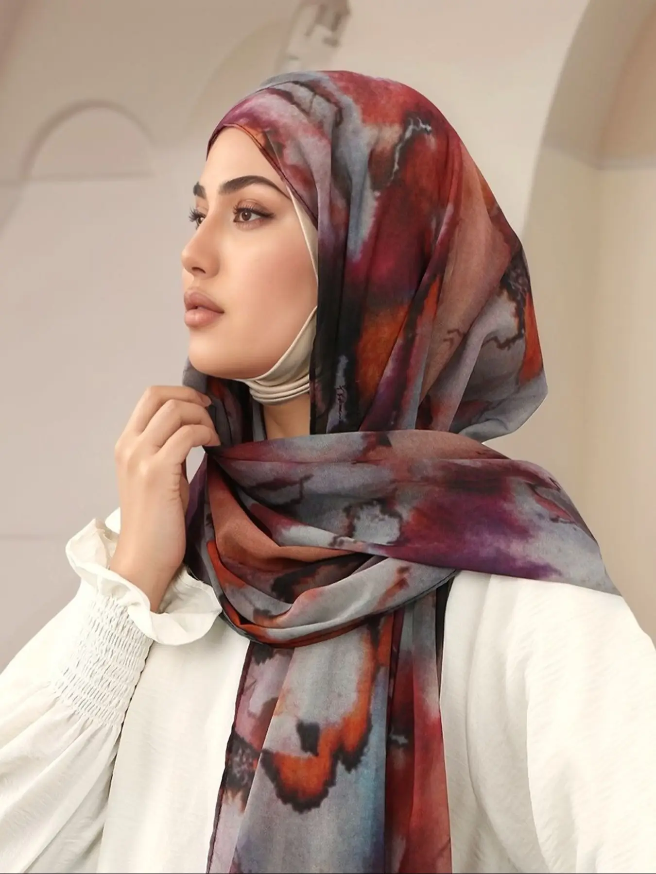 Bohemian Watercolor Scarf Shawl for Women, Elegant Muslim Autumn Headscarf, Perfect Daily Accessory, Stylish Design, Ideal for Fall Season