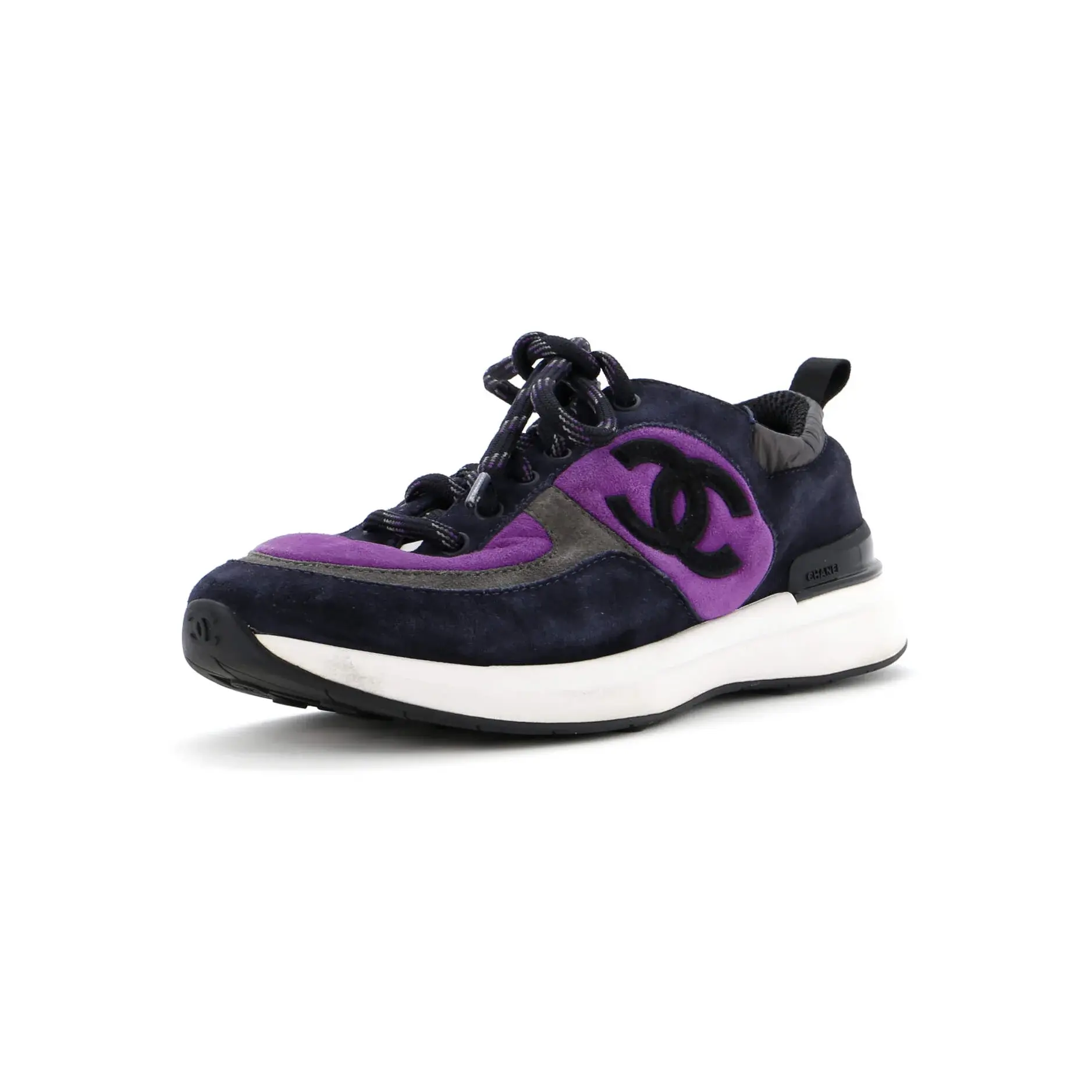 Pre-owned Chanel Men's CC Low-Top Sneakers Suede by Rebag