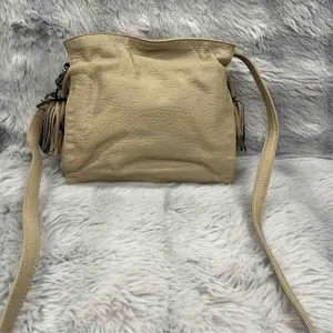Pre-owned Loewe leather Shoulder Bags Signature Flamenco Tassel Neutrals Crossbody bag xiaotang20260308039