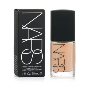 Nars Sheer Glow Foundation - Vallauris (Medium 1.5)