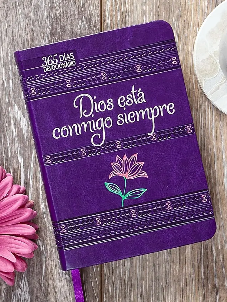 365-Day Daily Devotional Journal - Spanish Edition "Dios esta conmigo siempre", Imitation Leather Bible Study Book, Publication Date 6/4/2024