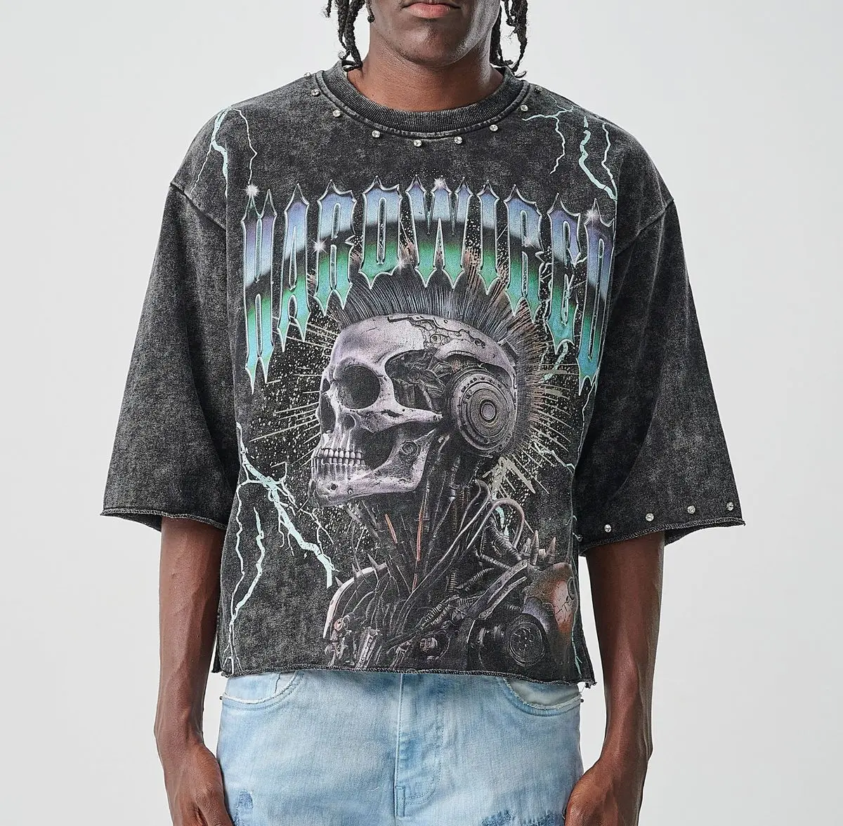 TAKER 'Hardwired' Cropped T-Shirt (Black) T5208