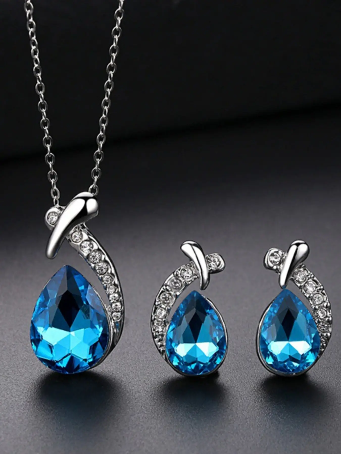 Women's Austrian Crystal Necklace Set, 3-Piece Rhinestone Jewelry Gift, Elegant Design for Women & Girls, Perfect for Special Occasions