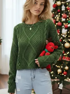 Cable knit cropped sweater