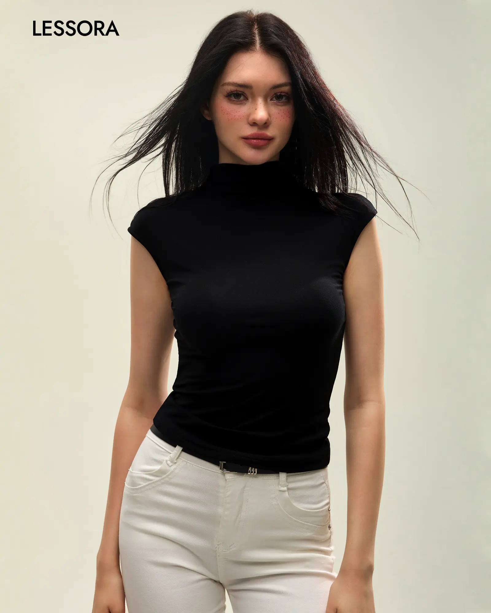 LESSORA Women's Sleeveless Turtleneck Top Slim Fit Basic Womenswear Minimalist