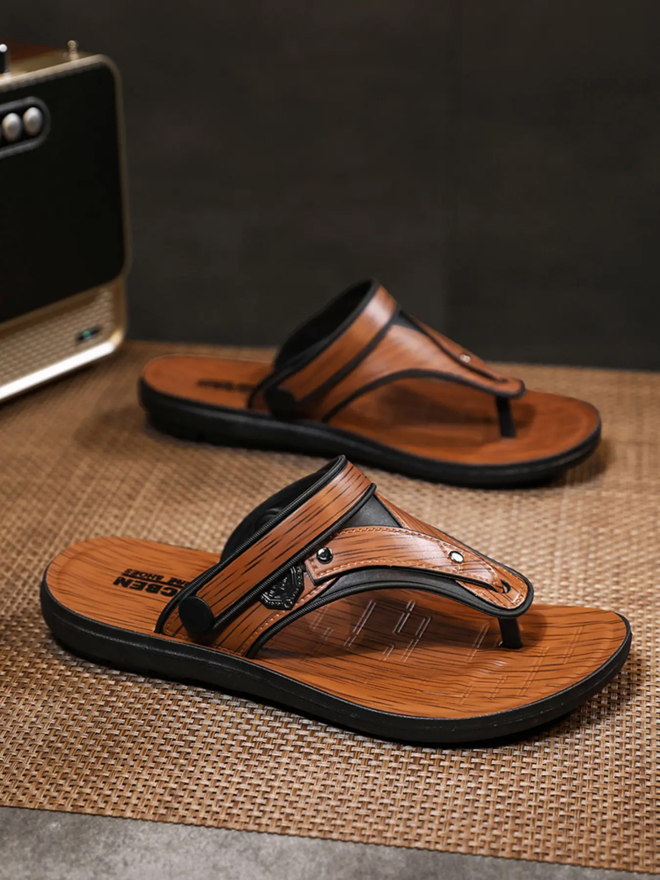 Men's Casual Slip-On Sandals, PU Sandals, Casual Beach Shoes, Shoe, Comfortable Lightweight Design, Perfect for Daily Wear & Outdoor Activities, Durable Material Construction, Footwear