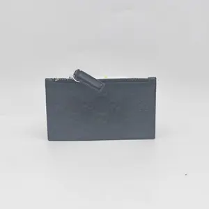 Pre-owned GUCCI h9 black leather passport holder/card holder 61803