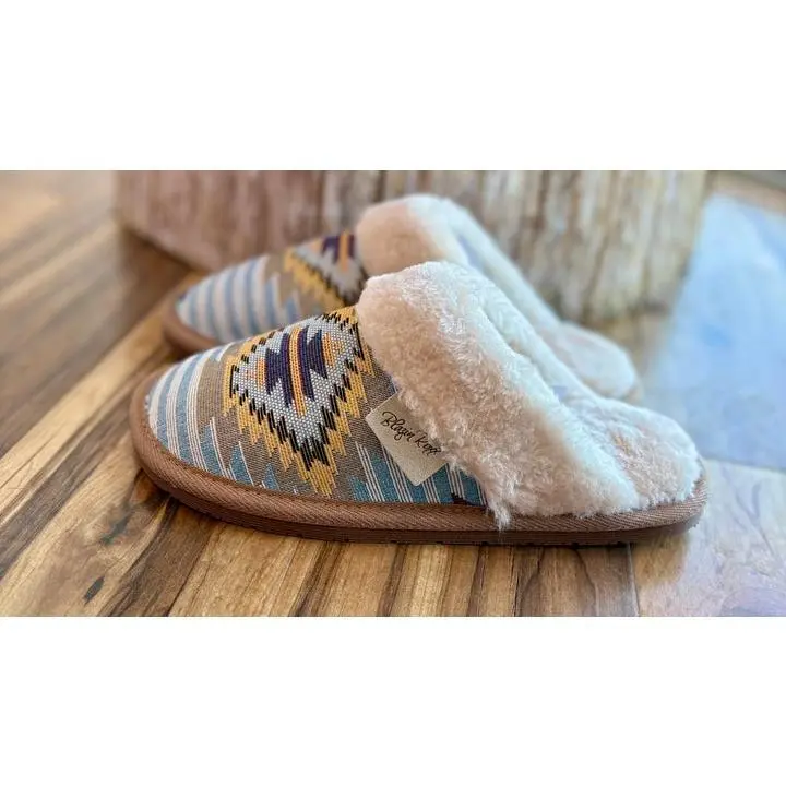 Mesa House Slippers - Aztec Pattern Faux Fur Lining All Seasons Cozy Footwear for Home Comfort Soft Slide
