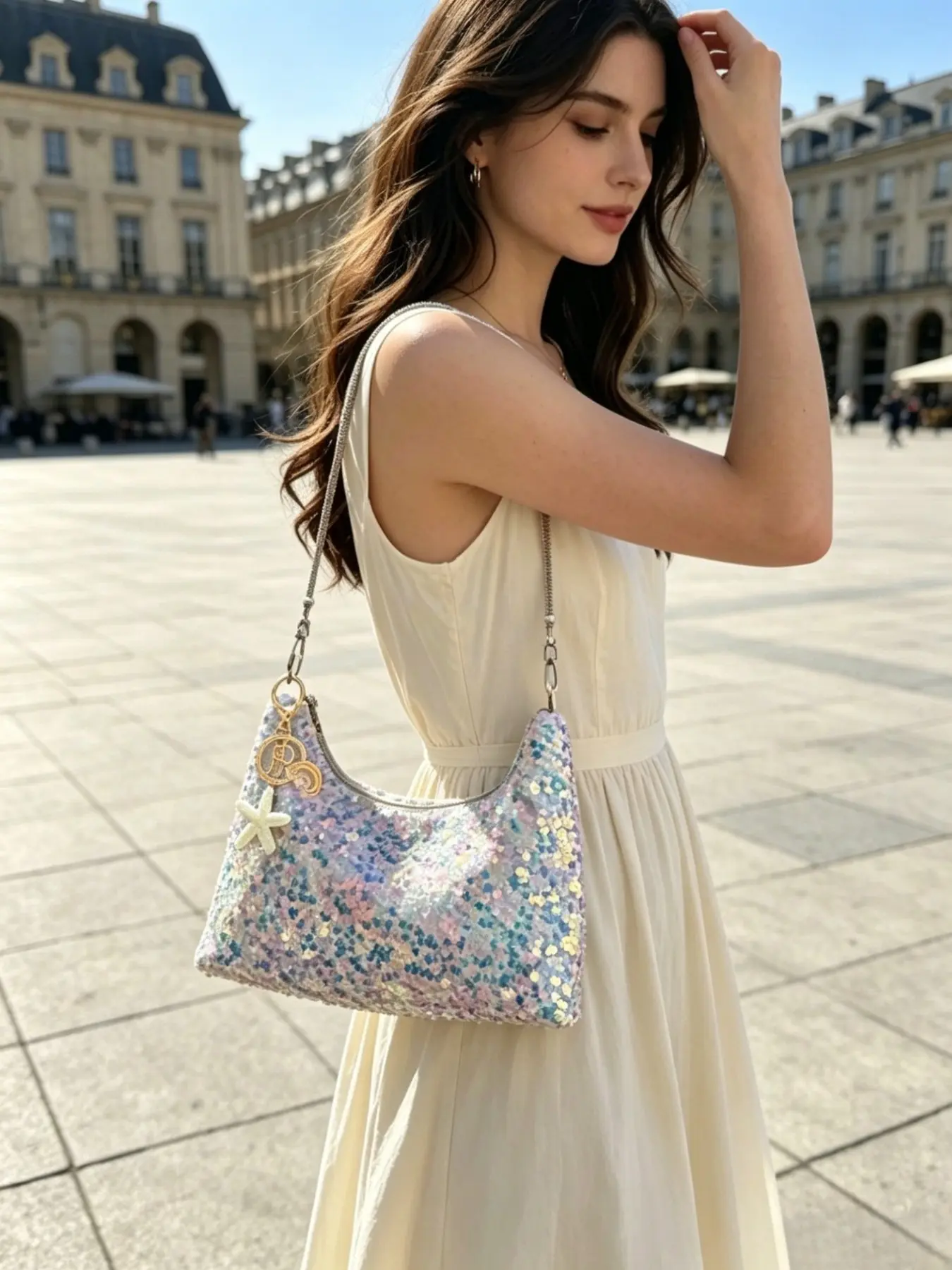 Women's Bling Crossbody Bag with Sequins, Full Rhinestone Shoulder Strap, Detachable Charm, Fashionable Daily Beach Holiday Bag, Elegant Rhinestone Bag