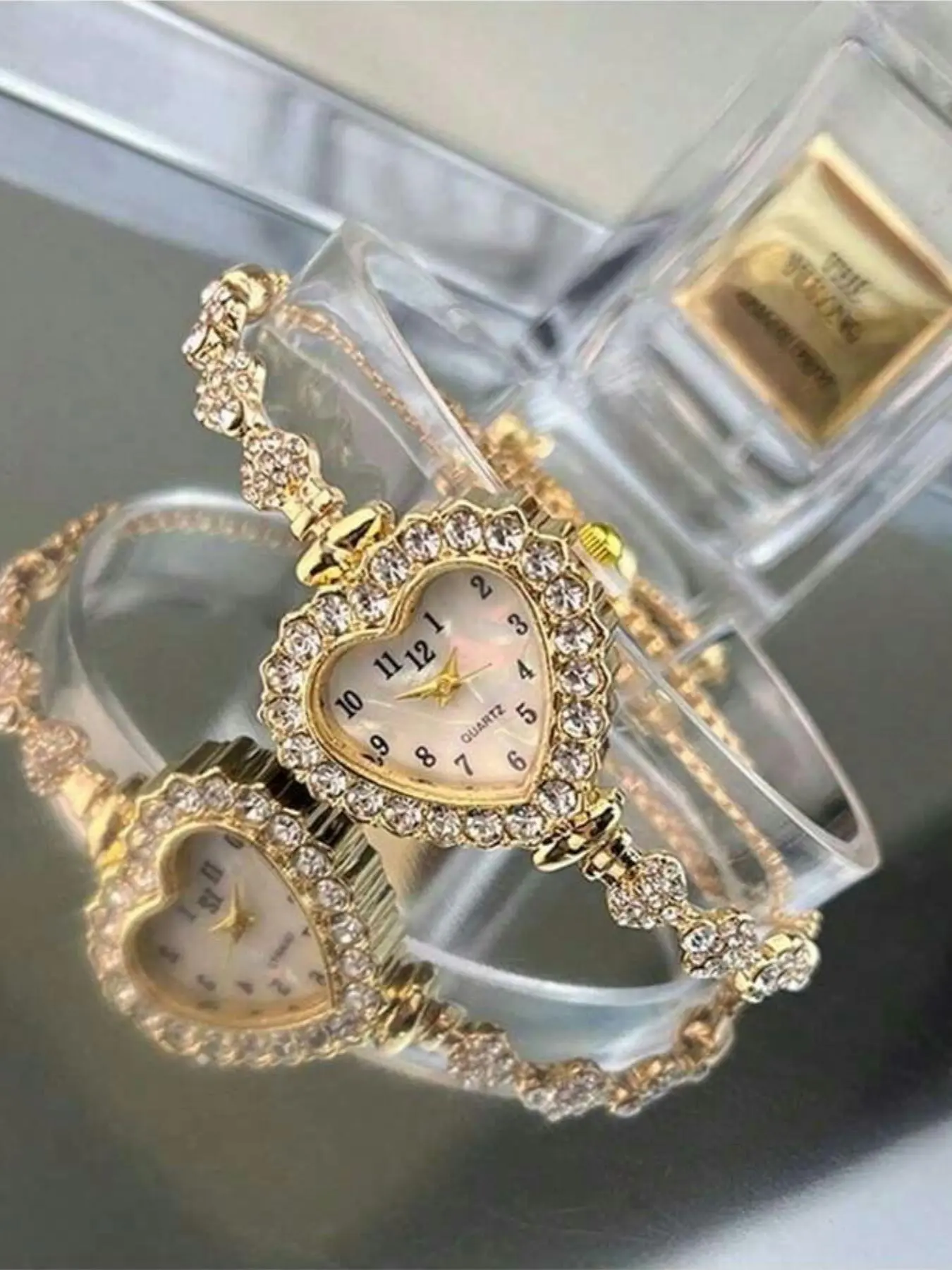Women's Alloy Bracelet with Heart-Shaped Case, Arabic Numerals Dial, Adjustable Drawstring Strap, Elegant Quartz Watch, Daily Wear, Rhinestone Decorated Watch, Fashionable Analog Watch, Fashionable Wristwatch, Fashion Watches