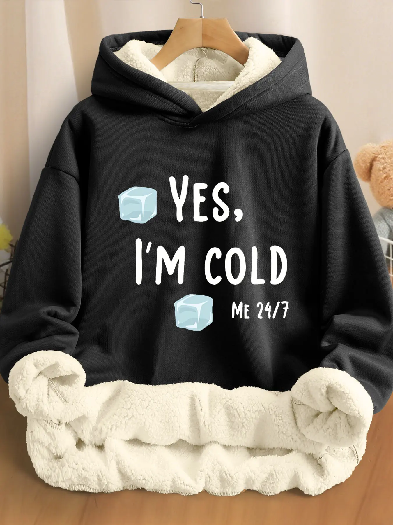 Women's graphic letter ice cube plush fitted hoodie Sweatshirt, autumn and winter casual long-sleeved pullover, women's everyday sportswear