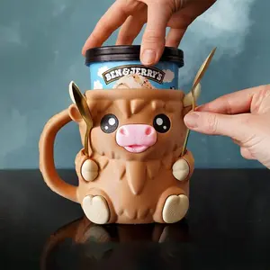 Highland Cow Ice Cream Cup Holder Reusable Dual Spoon Sockets Leak Proof Insulated Sleeve Warm Dry to the Touch Drink Cup Perfect Gift for Ice Cream & Instant Noodle Lovers